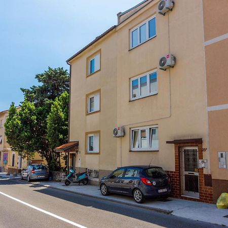 קריקווניצה Apartments And Room Art מראה חיצוני תמונה