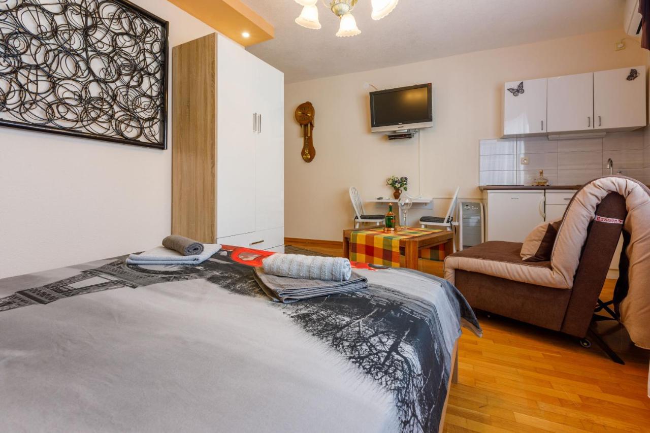 קריקווניצה Apartments And Room Art מראה חיצוני תמונה