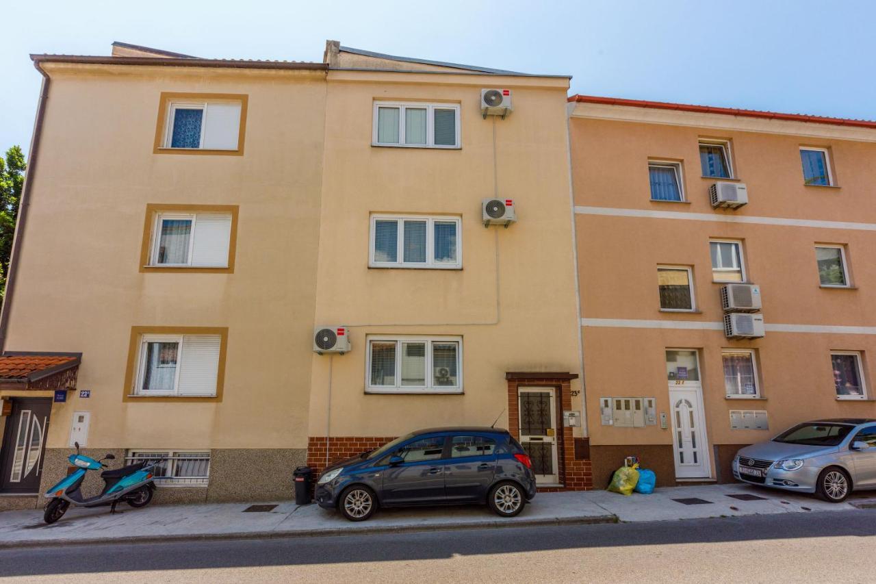 קריקווניצה Apartments And Room Art מראה חיצוני תמונה