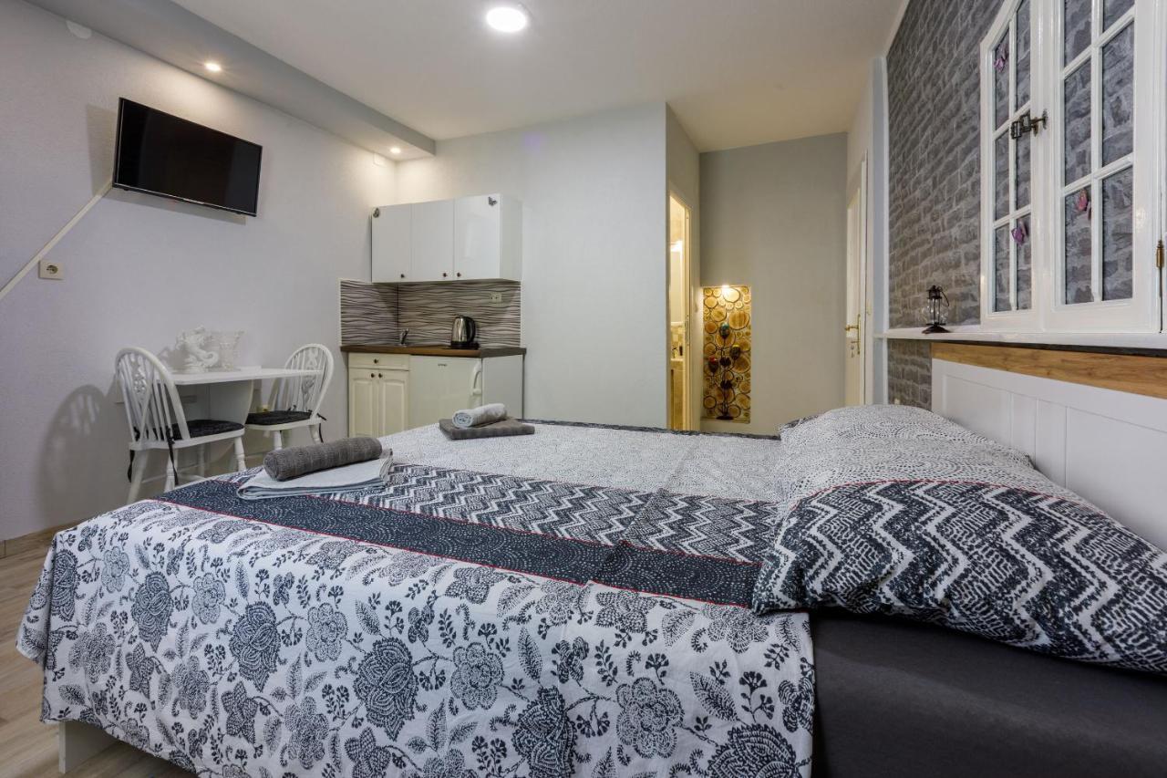 קריקווניצה Apartments And Room Art מראה חיצוני תמונה