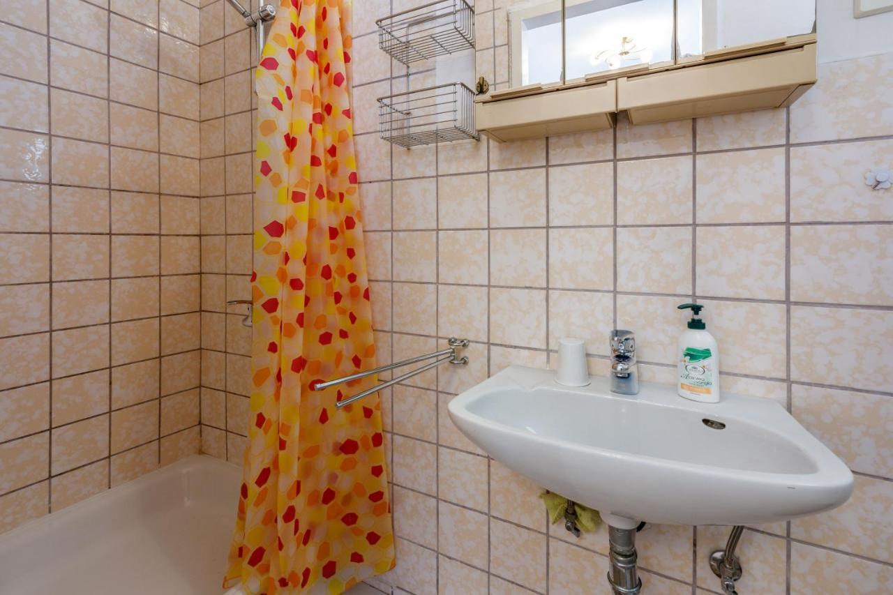 קריקווניצה Apartments And Room Art מראה חיצוני תמונה