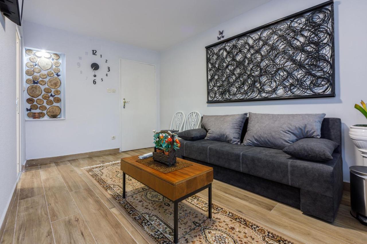 קריקווניצה Apartments And Room Art מראה חיצוני תמונה